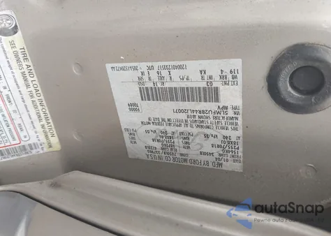 2004 Lincoln Navigator z USA, uszkodzony, nr VIN 5LMFU28R44LJ20071